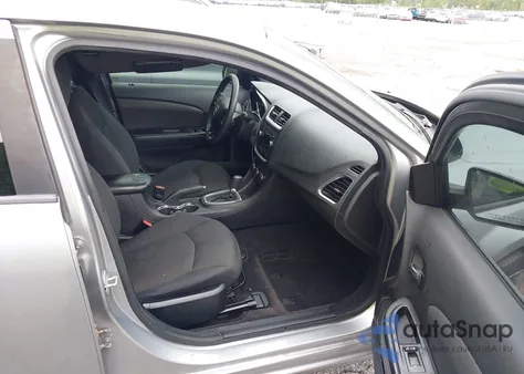 2013 Dodge Avenger Se z USA, uszkodzony, nr VIN 1C3CDZAB1DN537799